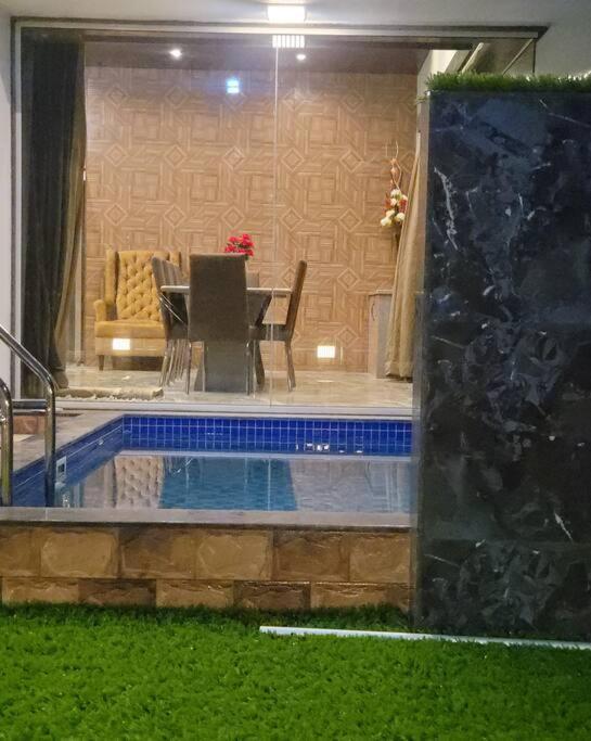 Mount Resorts Lonavala 5 Bhk Luxurious Villa With Private Pool And Full Size Cricket Football Turf Exterior photo