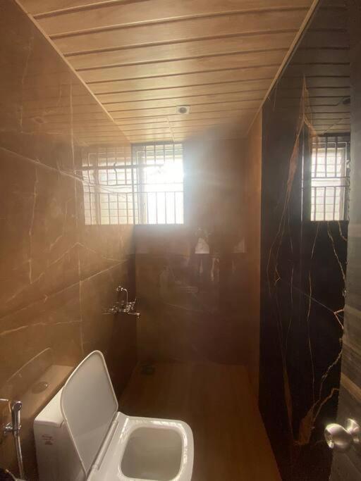 Mount Resorts Lonavala 5 Bhk Luxurious Villa With Private Pool And Full Size Cricket Football Turf Exterior photo